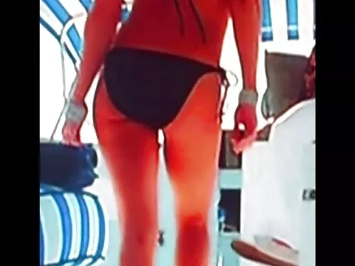 Уличната уличница Ал ...