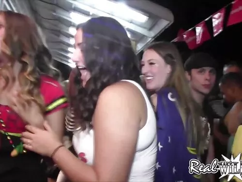 Секси латина Кейлани ...