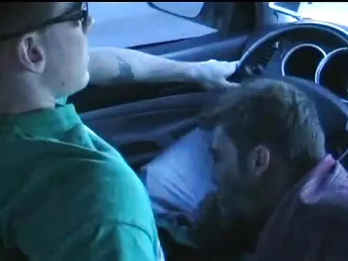 Двама черни чукаха р ...