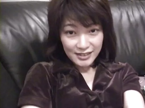 Млад стриймър е дома ...