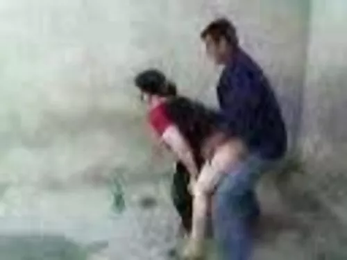 Високопоставен рогон ...