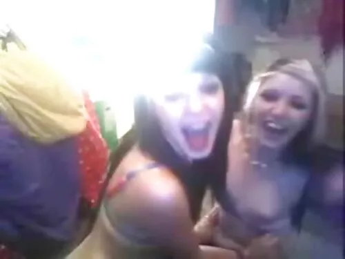 Едрогърдата сервитьо ...