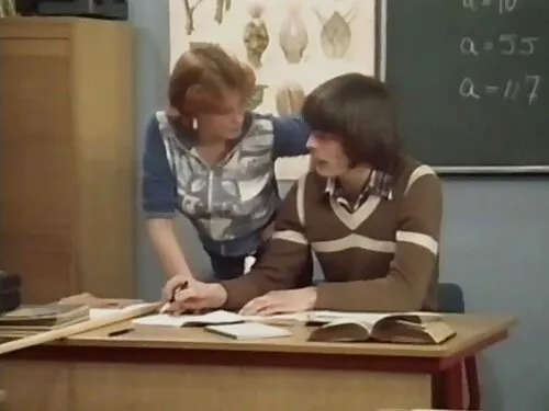 Очилата германка под ...