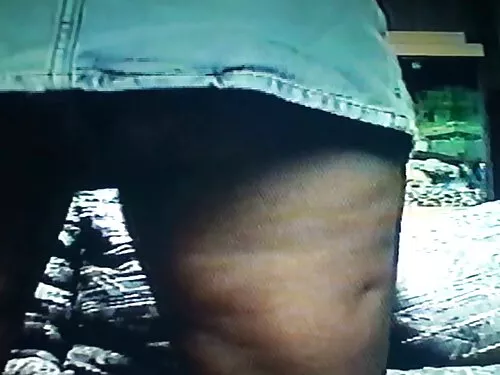 Съученикът ми обича  ...