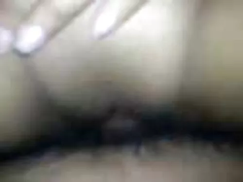 Тя помоли приятелка  ...